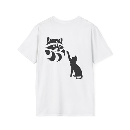 Cat T-shirt: Unisex Softstyle T-Shirt